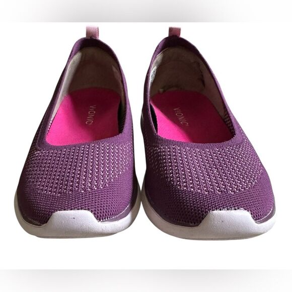 Vionic Kallie Womens Slip On Knit Sporty
Comfort Shoe. Purple. Size 9. EUC - Picture 6 of 8